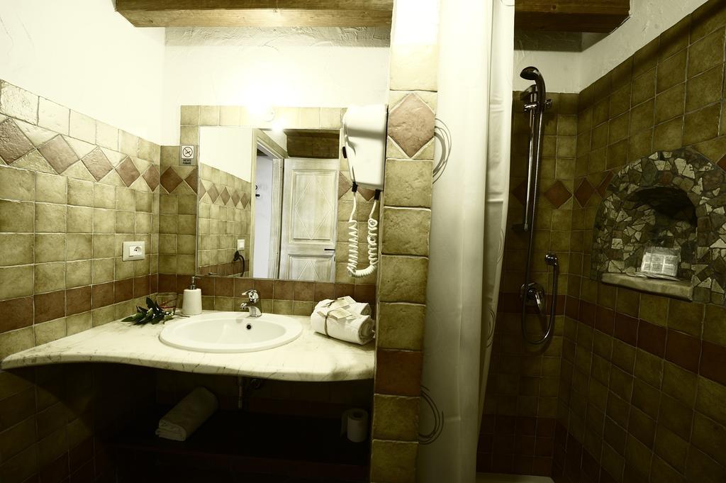 Il Giardino Degli Aranci Bed & Breakfast Mores Phòng bức ảnh