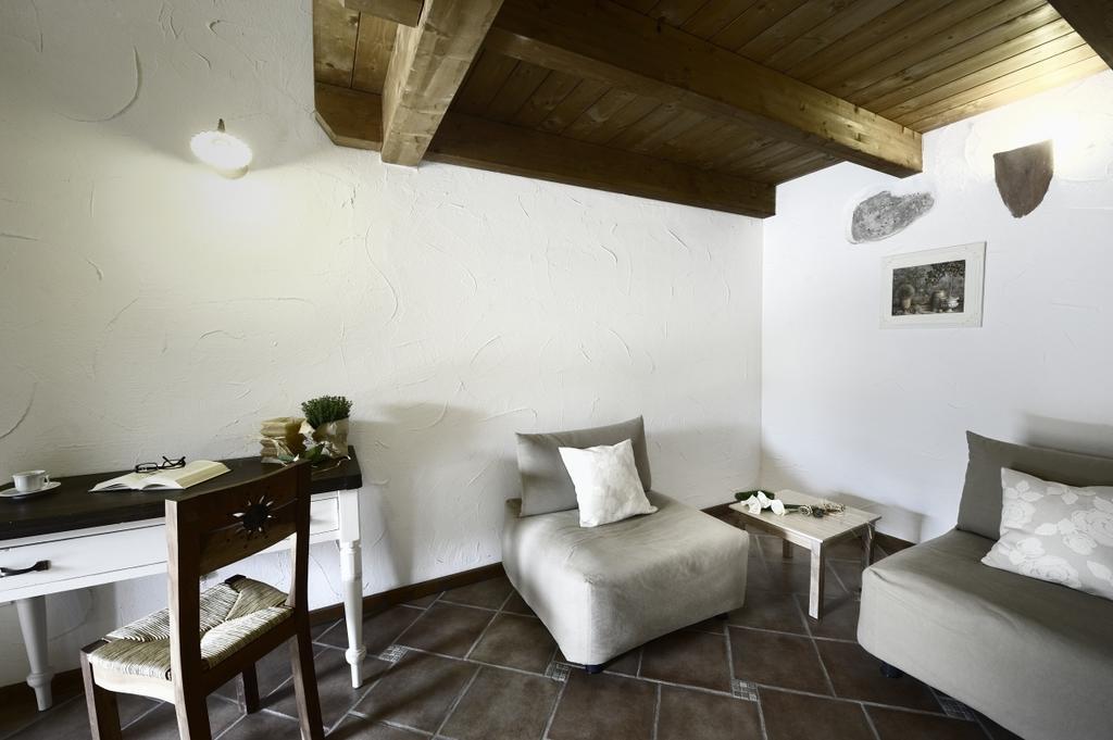 Il Giardino Degli Aranci Bed & Breakfast Mores Phòng bức ảnh