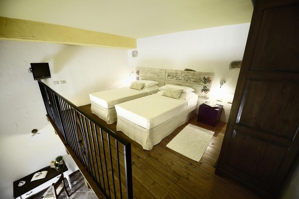 Il Giardino Degli Aranci Bed & Breakfast Mores Ngoại thất bức ảnh