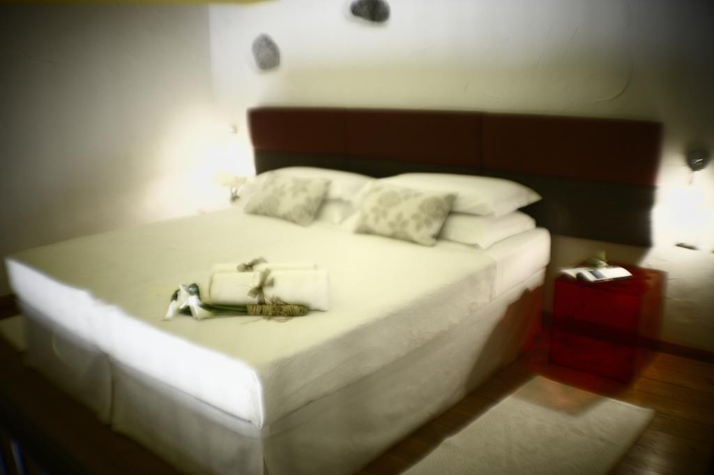Il Giardino Degli Aranci Bed & Breakfast Mores Phòng bức ảnh